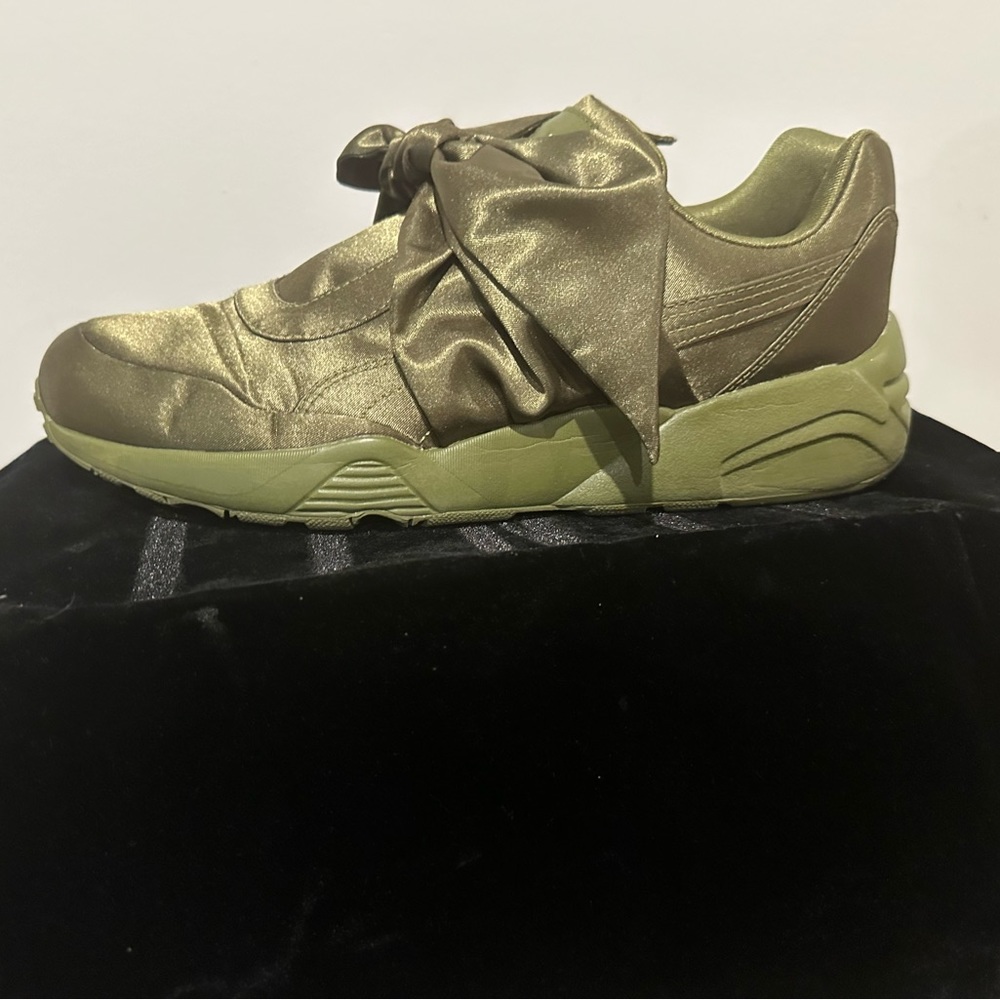 Fenty X Puma Woman’s sneakers